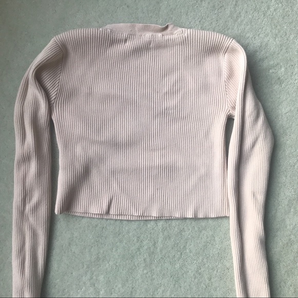 Forever 21 Cropped Sweater - Picture 4 of 4